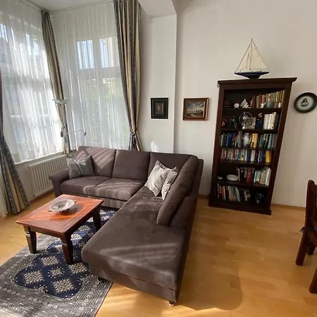 Schoene In Seebad Bansin 200m Vom *